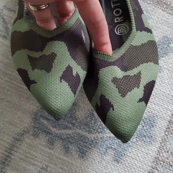 New Rothy' The Point Green Camo Flats Shoes Sz7.5 - Picture 9 of 10